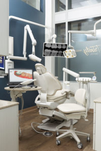 Treatment room with 3Shape TRIOS scanner